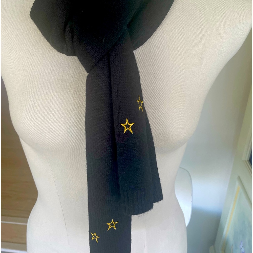 Jenni Scarf Black Kit with Gold Stars EUC